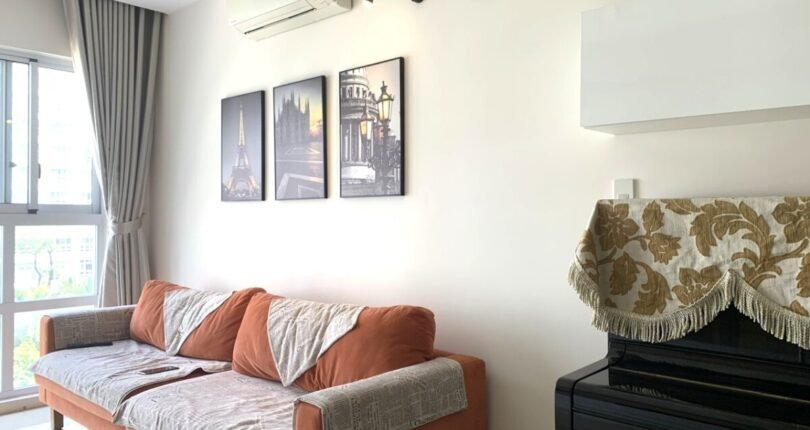 sofa phong khach 810x430 - Giá mua bán căn hộ 4 phòng ngủ Chung cư Happy Valley Quận 7 T6/4024