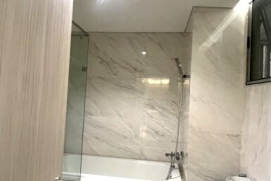 toilet-phong-master-co-bon-tam-nam