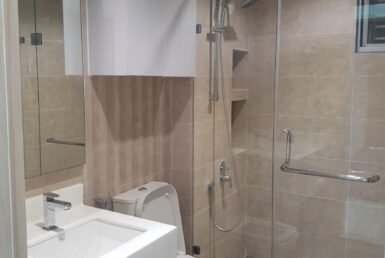 toilet-trong-can-ho-ban