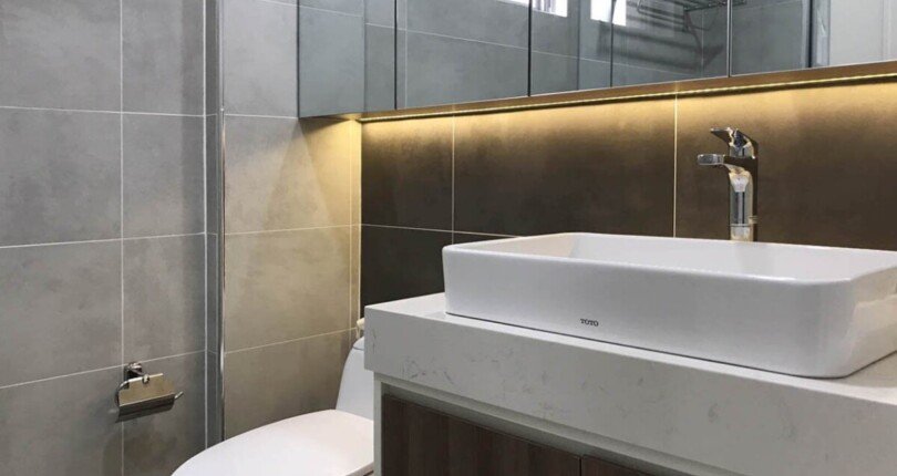 wc can ho can ban 810x430 - Bán căn hộ 03pn, chung cư Scenic Valley 1, giá 6.8 tỷ, đầy đủ nội thất, nhà có hợp đồng thuê.