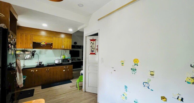 ban can ho hung vuong 2 4 810x430 - Bán căn hộ Hưng Vượng 2. DT 60m2- Nhà đẹp- Lầu trung- 2 Phòng-1wc- Đầy đủ nội thất- Giá 3 Tỷ