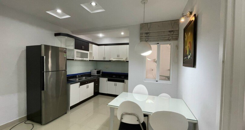 bep can ho ban 2 810x430 - Bán căn hộ chung cư Sky Garden 3, diện tích 56m2, giá 2.950 tỷ, nhà đẹp, đầy đủ nội thất.
