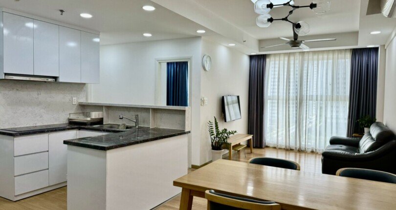 bep can ho cho thue 1 810x430 - Cho thuê căn hộ chung cư Scenic Valley 2, 02pn, giá 19tr/tháng, nhà đẹp, đầy đủ nội thất.