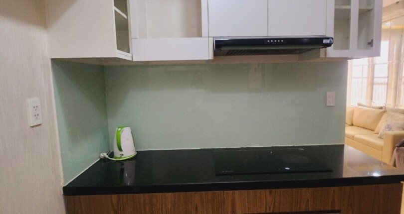 bep can ho cho thue 5 810x430 - Cho thuê căn hộ chung cư Scenic Valley 1, 02pn, giá 19tr/tháng, nhà đẹp, view hồ bơi.