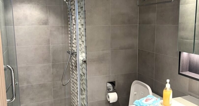 can ho co 2 toilet day du trang thiet bi 810x430 - Giá mua bán căn hộ 3 phòng ngủ số 04 Block A Chung cư Horizon Quận 7 T7/2024