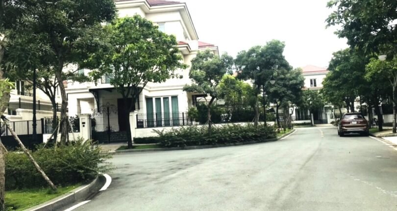 duong noi khu saroma villa 810x430 - Giá mua bán nhà Biệt thự nguyên căn số 25 Khu dân cư Saroma Villa An Lợi Đông T7/2024