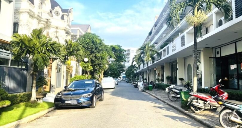 hinh anh duong noi khu nam quang 2 phu my hung quan 7 810x430 - Giá mua bán đất nền Biệt thự đường Nội khu Nam Quang 2 Phú Mỹ Hưng Quận 7 T7/2024