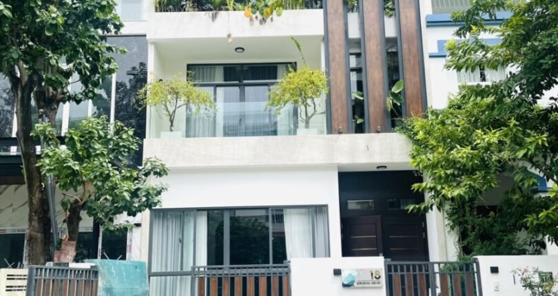 hinh anh mua ban nha so 18 noi khu hung thai 1 quan 7 810x430 - Giá mua bán nhà Biệt thự nguyên căn số 18 khu Hưng Thái 1 Quận 7 T7/2024