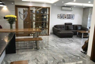 hinh-anh-phong-khach-can-ho-ban