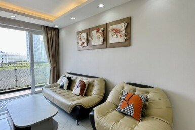 hinh-anh-phong-khach-can-ho-ban-nhin-san-golf