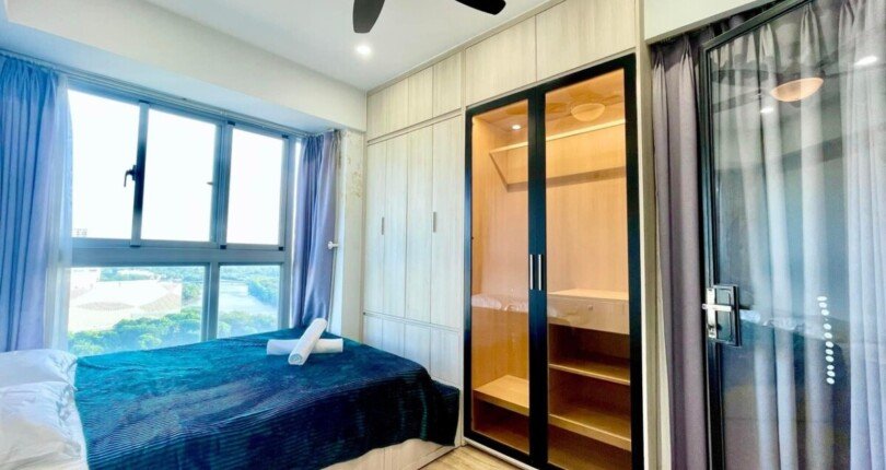 hinh anh phong ngu can ho can ban 6 810x430 - Bán căn hộ chung cư Scenic Valley 1, 70m2, giá 4.950 tỷ + 01 ô đậu xe ô tô, nhà có HDT 20TR/tháng.