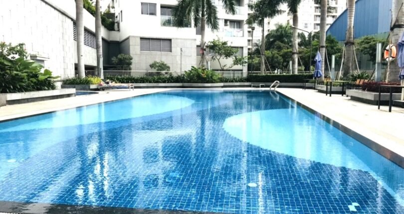 ho boi green valley 810x430 - Giá mua bán căn hộ 2pn số 05 Block A Chung cư Green Valley Q7 T7/2024