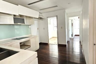 khong-gian-bep-rong-rai