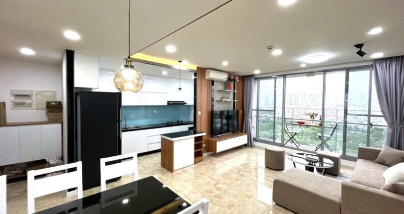 phong khach 1 810x430 - Giá mua bán căn hộ 2pn số 05 Block A Chung cư Green Valley Q7 T7/2024