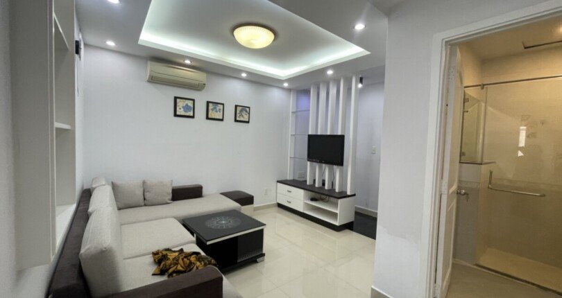 phong khach can ho ban 11 810x430 - Bán căn hộ chung cư Sky Garden 3, diện tích 56m2, giá 2.950 tỷ, nhà đẹp, đầy đủ nội thất.