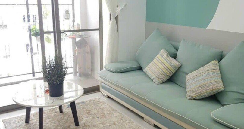 phong khach can ho ban 32 810x430 - Bán căn hộ 72m2, tọa lạc ngay chung cư Saigon South, Nguyễn Hữu Thọ, giá chỉ 3.8 tỷ , đầy đủ nội thất.