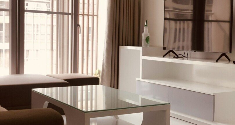 phong khach can ho cho thue 2 810x430 - Cần cho thuê gấp căn hộ chung cư Scenic Valley 1, 80m2, tầng cao, giá 19tr/tháng.