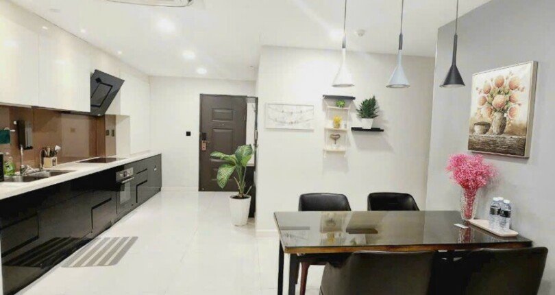 phong khach can ho cho thue 4 810x430 - Cần cho thuê căn hộ 02PN, chung cư Scenic Valley 1, giá 20tr/tháng, nội thất đẹp, tone nhà sáng.