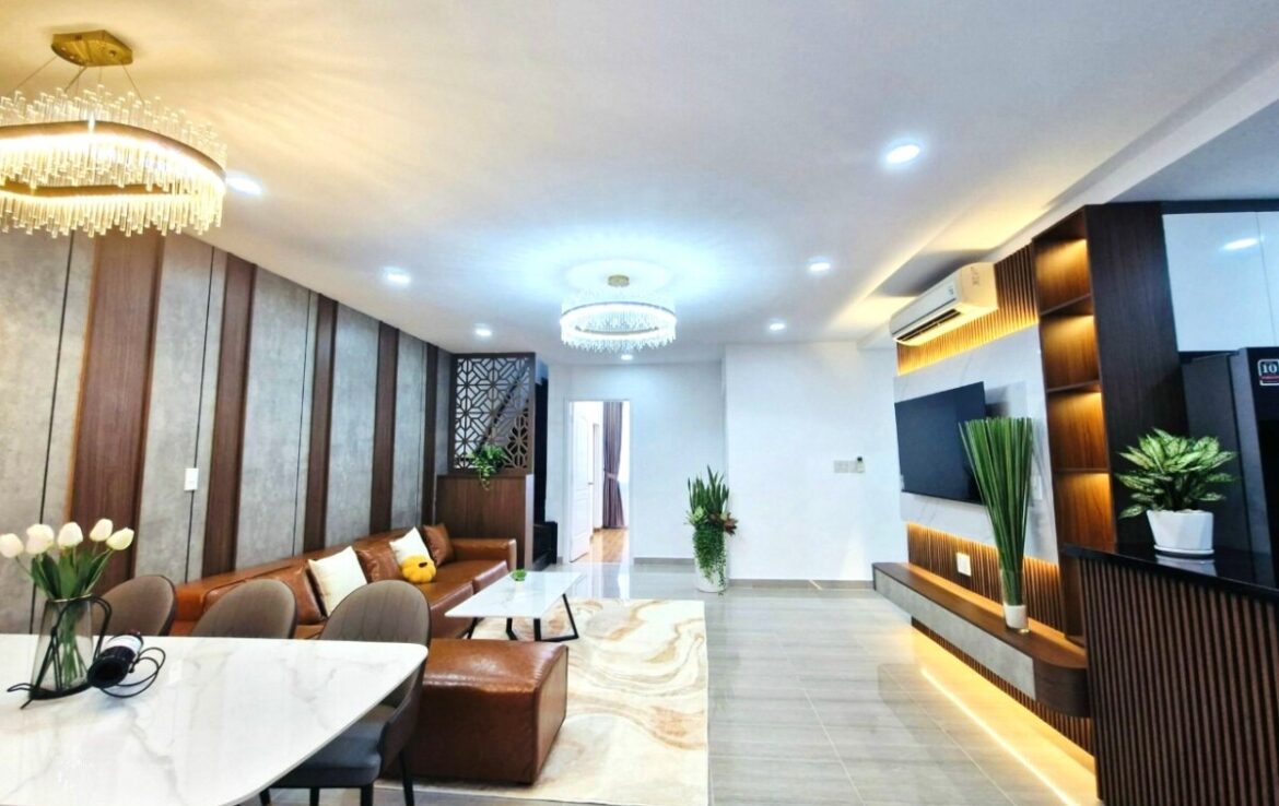 phong khach rong rai sang trong 1170x738 - Giá mua bán căn hộ Duplex 3 phòng ngủ số 01 Block M Chung cư Star Hill Quận 7 T7/2024