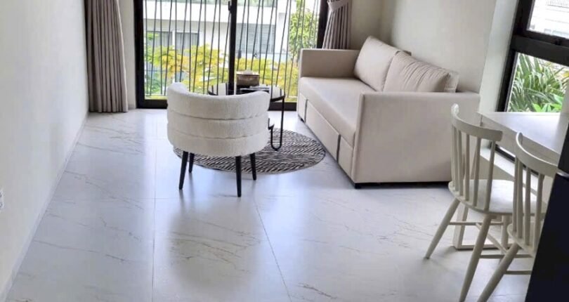 phong khach san can ho dich vu kinh doanh on dinh 810x430 - Giá mua bán tòa nhà khách sạn Royal Vista Khu Hưng Gia 1 Quận 7 T7/2024