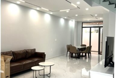 phong-khach-tang-tret