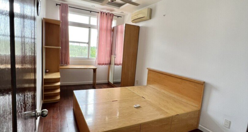 phong ngu can ho ban 13 810x430 - Cho thuê căn hộ chung cư Green View, 106m2, giá 25tr/tháng, nội thất đầy đủ, nhà đang trống.