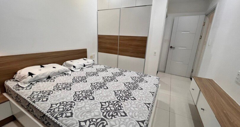 phong ngu can ho can ban 2 810x430 - Bán căn hộ chung cư Scenic Valley 1, 02pn, giá 4.750 tỷ, view Đông Nam, thoáng, mát.