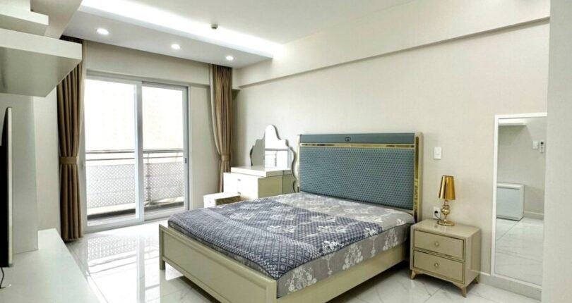 phong ngu can ho rong rai 810x430 - Giá mua bán căn hộ 3pn mã b04 Chung cư Scenic Valley 1 Quận 7 T7/2024