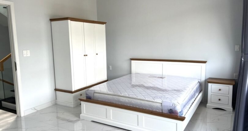 phong ngu thu 3 810x430 - Giá cho thuê nhà Biệt thự nguyên căn mặt Đường số 21 Khu dân cư Lavila Nhà Bè T8/2024