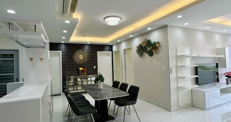 toan khu vuc bep can ho cho thue 810x430 - Bán căn hộ chung cư Scenic Velley 1, diện tích 133m, giá 9.5 tỷ, nhà đang có hdt 40tr/tháng.