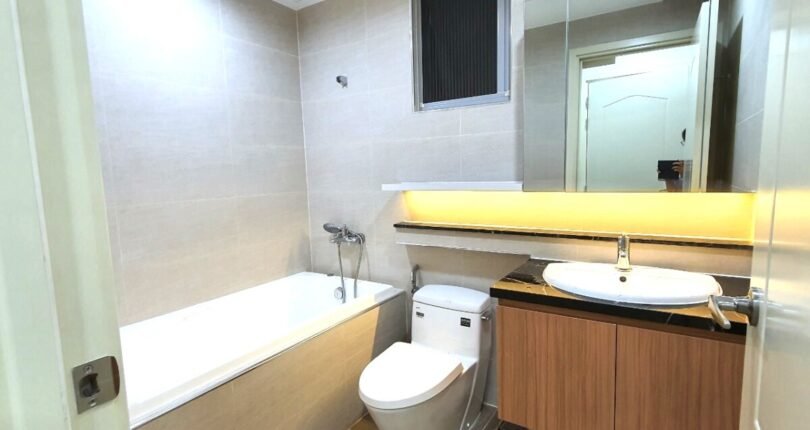toilet co bon tam 1 810x430 - Chính chủ gửi bán gấp căn hộ 3pn Block A Chung cư Scenic Valley 1 Phú Mỹ Hưng Quận 7 giá rẻ