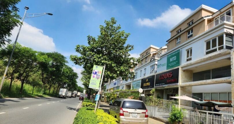 vi tri nha toa lac tren duong nguyen huu tho 810x430 - Giá mua bán nhà Biệt thự nguyên căn đường Nguyễn Hữu Thọ Khu dân cư Dragon Parc Nhà Bè T7/2024