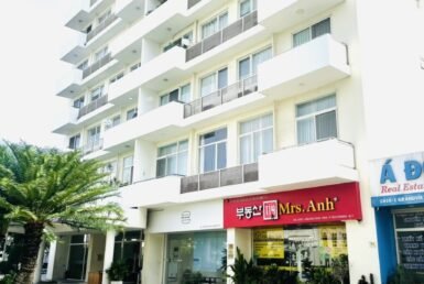 vi-tri-shophouse-toa-lac-tren-duong-noi-khu-grand-view