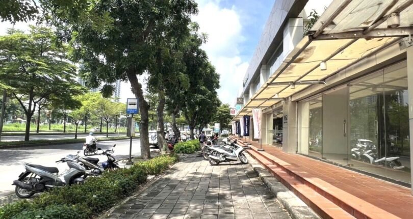 via he truoc shop cua hang ban 810x430 - Giá mua bán Shophouse mặt đường Nguyễn Văn Linh khu phố Sky Garden 1 Quận 7 T7/2024