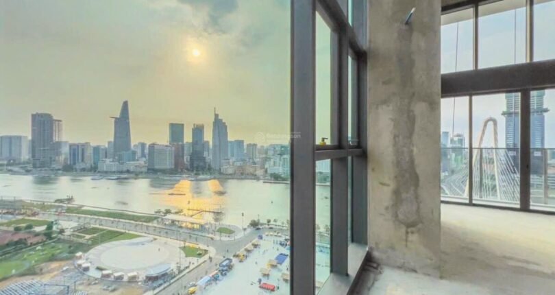 view can ho ban truc dien song 810x430 - Giá mua bán căn hộ 3 phòng ngủ lofthouse tháp The Opera Chung cư The Metropole Thủ Thiêm T7/2024