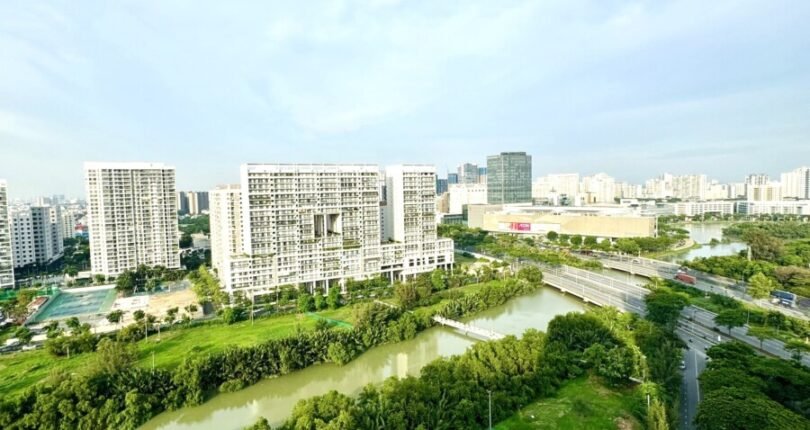 view phong khach can ho ban 810x430 - Chính chủ gửi bán gấp căn hộ 3pn L21 Chung cư Happy Valley Quận 7 giá 9 tỷ