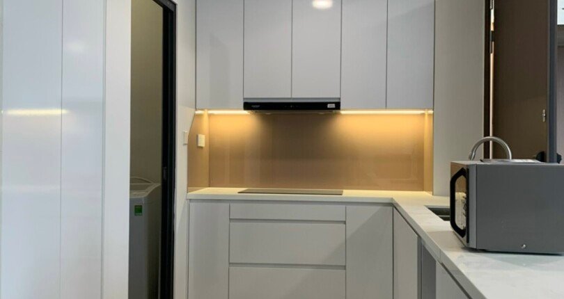 1I6GKPPSH 3HHC79 810x430 - Cho thuê căn hộ Cardinal court 3PN - PMH Chỉ 1800 usd