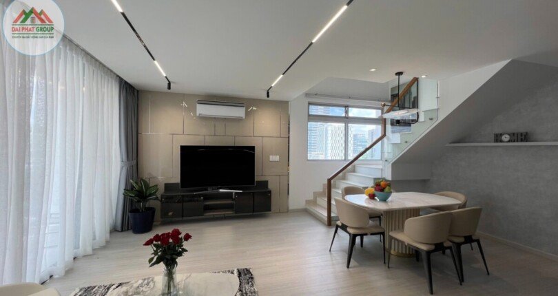 IMG 2709 810x430 - HÀNG HIẾM ! Bán Penthouse căn hộ Star Hill Phú Mý Hưng Quận 7 có sân vườn, 3 tầng-3PN,3wc