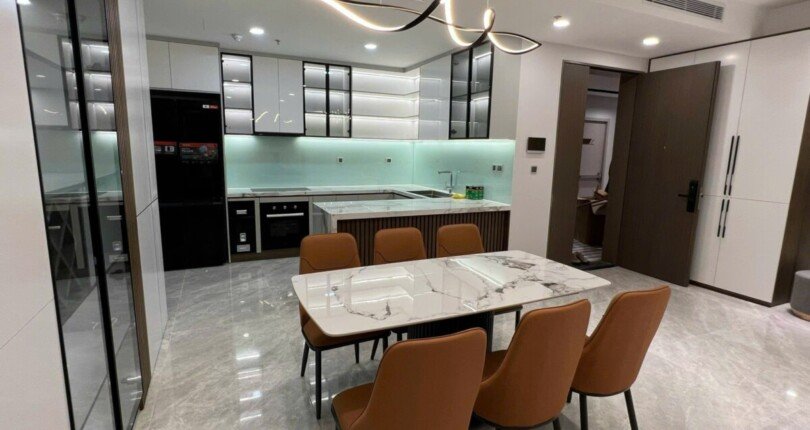 IMG 3499 810x430 - Siêu phẩm căn hộ 3PN Midtown Phú Mỹ Hưng cho thuê Giá 2500usd: Full nội thất Vip, lầu cao, 128m2