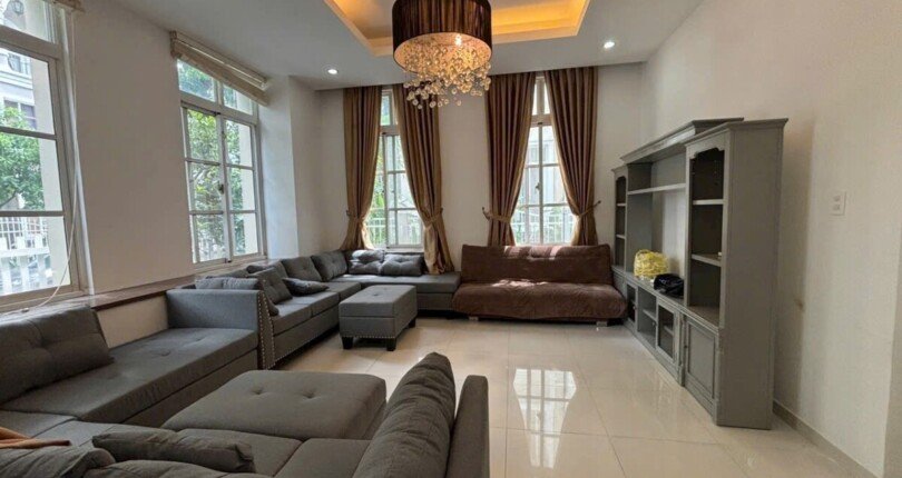 IMG 3512 810x430 - Giá cho thuê biệt thự Phú Mỹ Hưng nội khu Mỹ Văn 1 giá 3000usd như hình