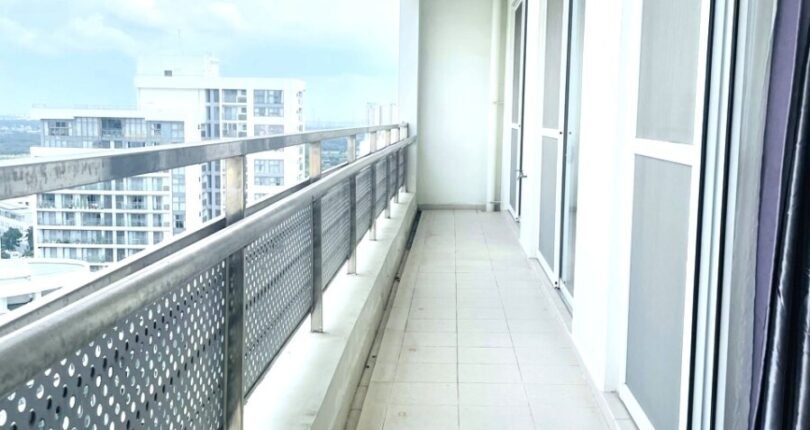 ban cong dai noi phong khach va phong ngu 810x430 - Giá mua bán căn hộ 3pn kiểu nhà Be Chung cư Riverpark Residence Quận 7 T8/2024