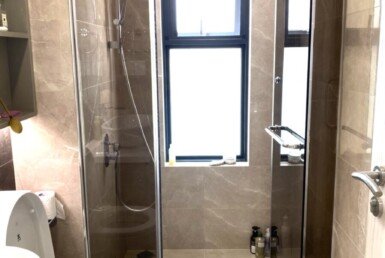 can-ho-ban-co-2-toilet-day-du-thiet-bi-nhu-hinh