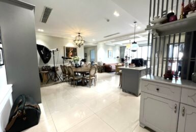 hinh-anh-mua-ban-can-ho-3pn-chung-cu-riverpark-premier-quan-7-t8-2024