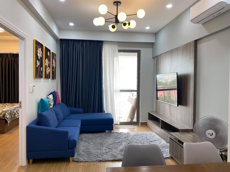 hinh anh phong khach can ho ban 1 - Bán căn hộ 75m2, tọa lạc ngay chung cư Saigon South, Nguyễn Hữu Thọ, giá chỉ 4.250 tỷ , đầy đủ nội thất.