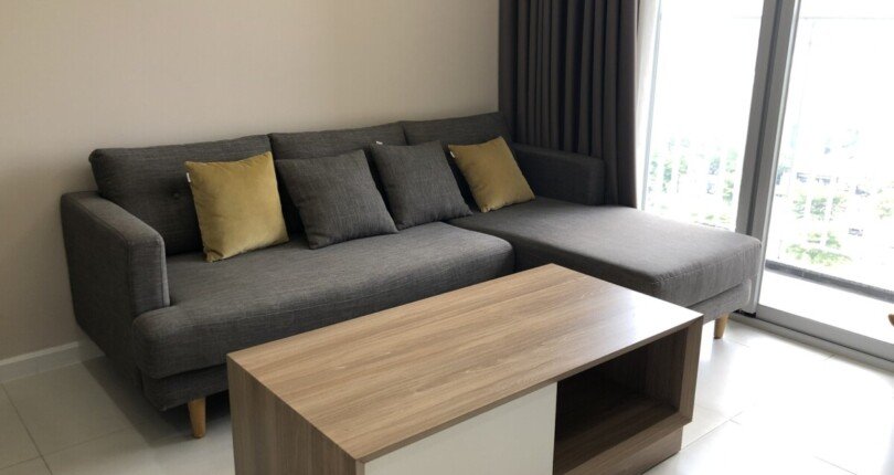 hinh anh phong khach can ho ban 810x430 - Căn hộ chung cư Scenic Valley 1, 02pn, giá 4.750 tỷ, view Đông Nam, nhà có HĐT on633 định.