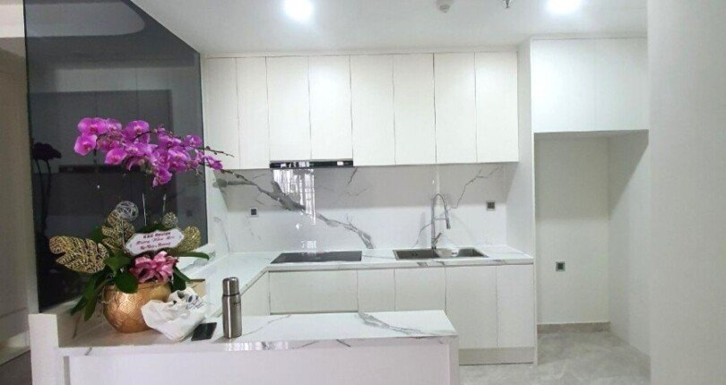 khong gian bep 810x430 - Bán gấp căn hộ 3pn Block C The Peak m8 Phú Mỹ Hưng, giá 12,5 tỷ