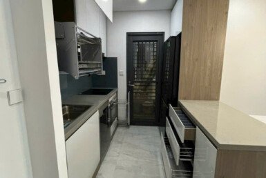 khong-gian-bep-trong-can-ho-ban