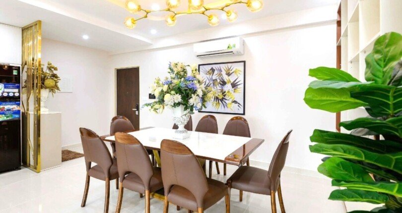 khong gian phong an 810x430 - Giá mua bán căn hộ 3pn Block C Chung cư Riverpark Premier Quận 7 T8/2024