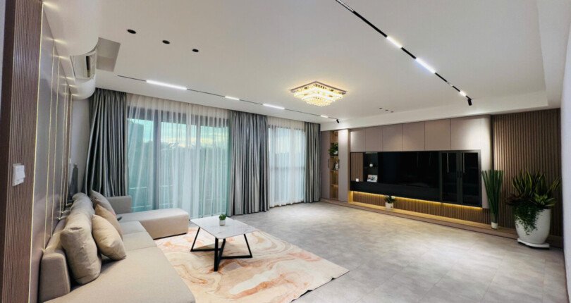 phong khach can ho ban 36 810x430 - Giá mua bán căn hộ 3pn tòa T3 Chung cư Riviera Point Quận 7 T9/2024