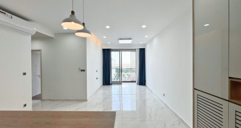 phong khach can ho ban 9 810x430 - Giá mua bán căn hộ 2pn block D Chung cư Midtown Phú Mỹ Hưng Quận 7 T8/2024